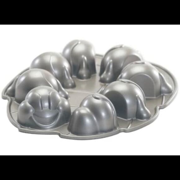 Nordic Ware Caterpillar Cakelet Pan 5 cup / 1.2 liter - Picture 1 of 8
